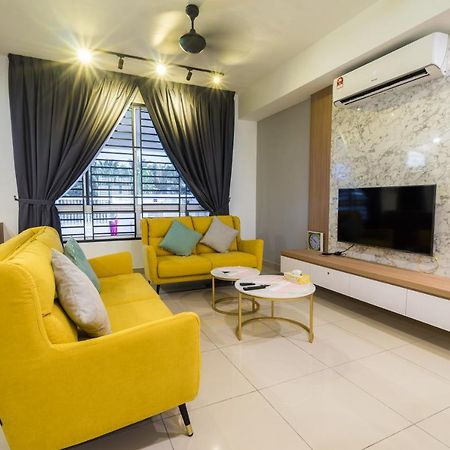 Desaru Alpaca Homestay Десару Екстер'єр фото
